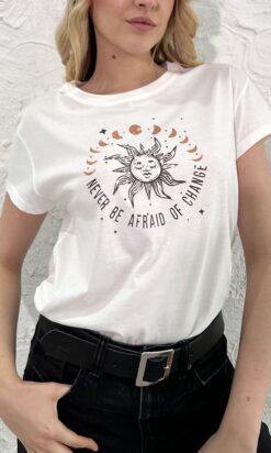 Alternative view of Remera Sol y Lunas