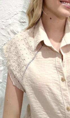 Alternative view of Camisa Pilar