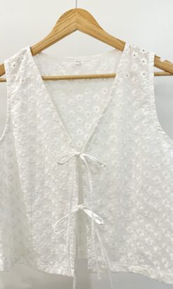 Alternative view of Top BAHIA