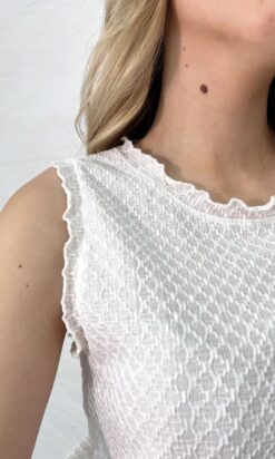 Alternative view of Remera CHARO