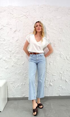 Alternative view of Remera MATILDA