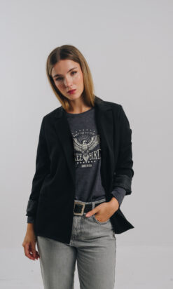 Alternative view of Remera Free